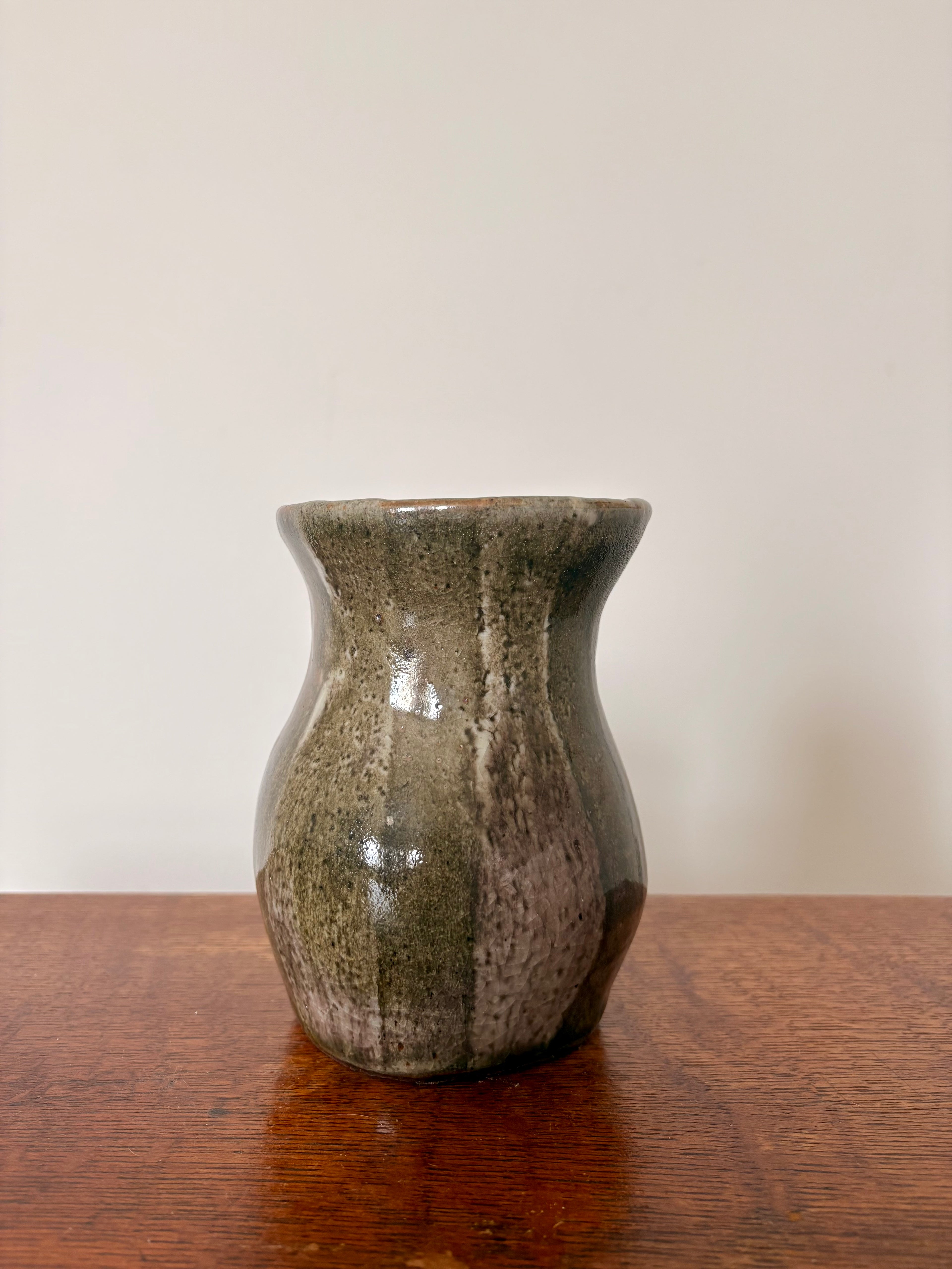 Wibble Wobble Moss Vase